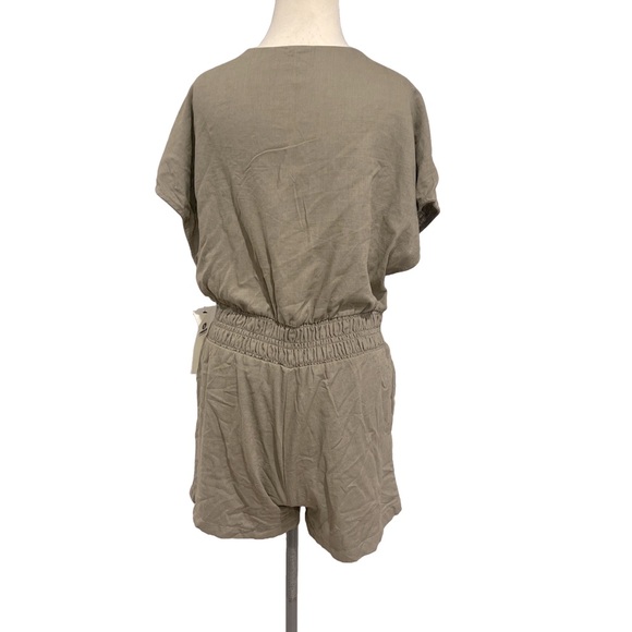 Mono B  Elastic Waist Romper NWT - Picture 3 of 7